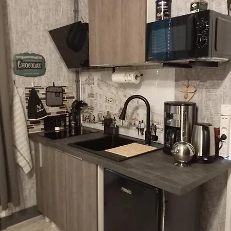 Апартаменты Malou, Cuisine, Salle D'eau, Terrasse Amenagee