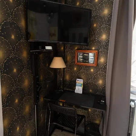 Malou, Cuisine, Salle D'eau, Terrasse Amenagee