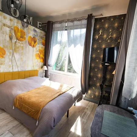 Malou, Cuisine, Salle D'eau, Terrasse Amenagée Appartement