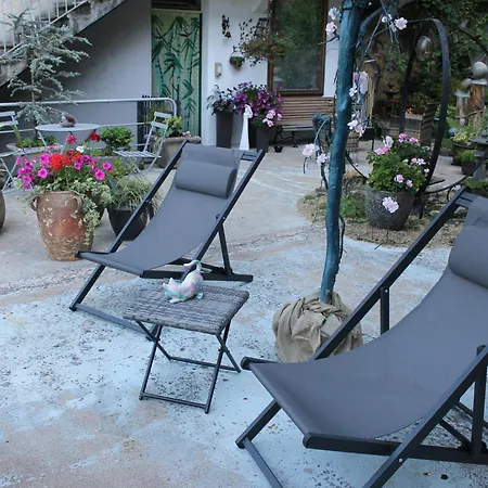 Malou, Cuisine, Salle D'eau, Terrasse Amenagee *