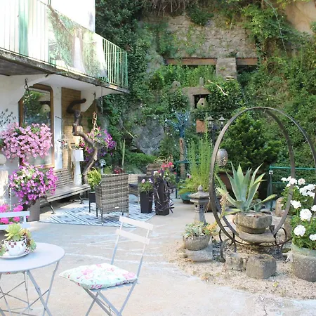 Malou, Cuisine, Salle D'eau, Terrasse Amenagee