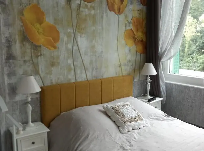 Malou, Cuisine, Salle D'eau, Terrasse Amenagee *